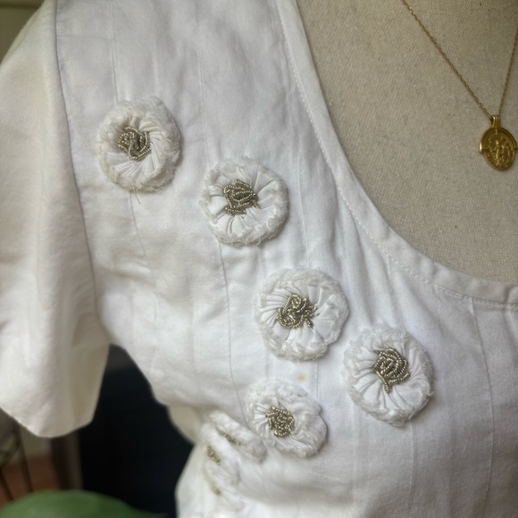 Ashish N Soni White Pleated Peplum Blouse | Floral Appliqués & Beading | Small - Picture 2 of 12